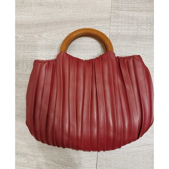 Melie Bianco Pleated Crossbody Bag With Wooden Handles in Burgundy - Picture 2 of 8